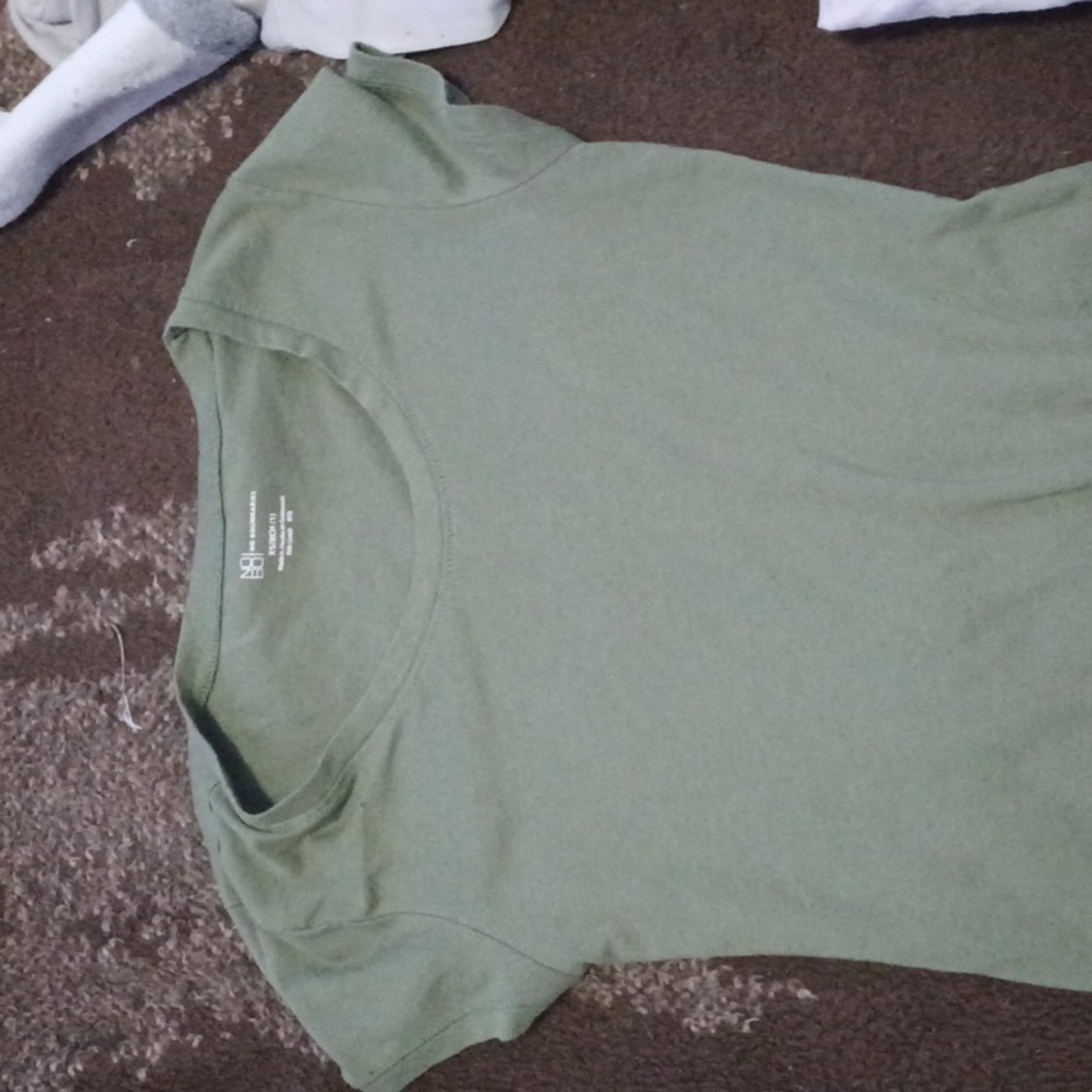 Extra small camo green shirt